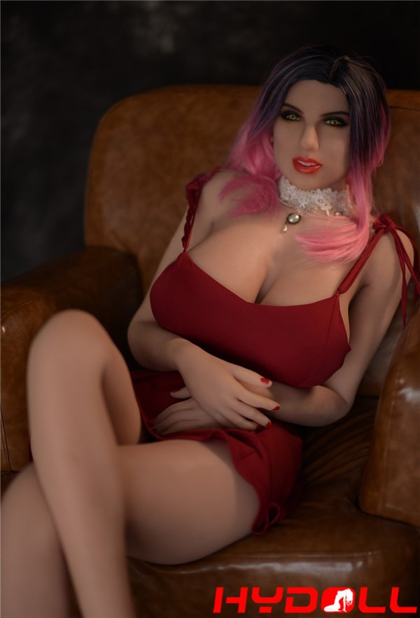 6YEDoll-D06003-01.jpg