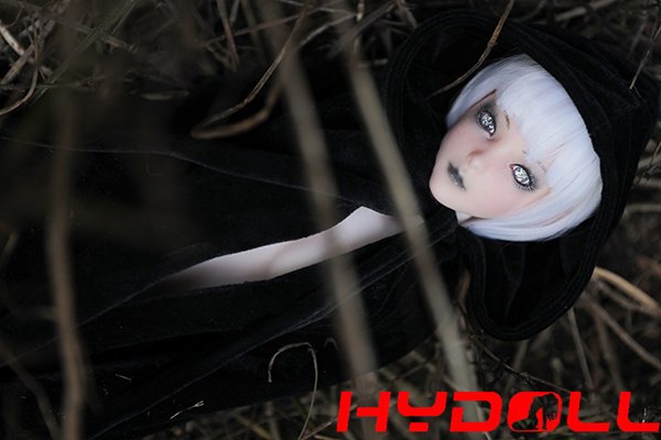 60CM Cool And Elegant White-Haired Silicone Sex DollD43016 01 60CM Cool And Elegant White-Haired Silicone Sex DollD43016 01