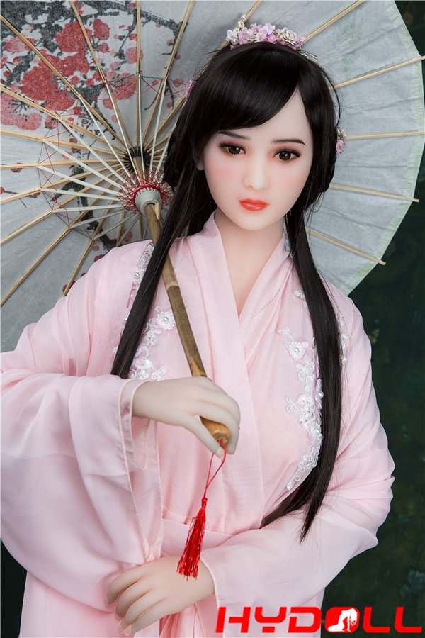 Asian Sex Doll